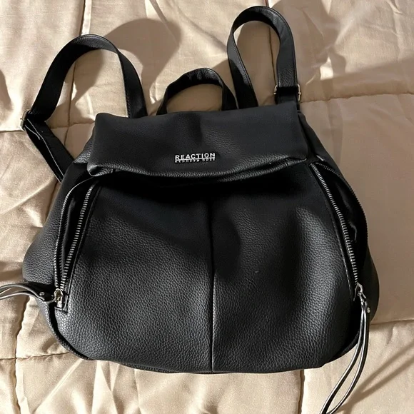 Gorgeous medium backpack 10 super cute summer backpacks that help you say buh-bye to  main image 4